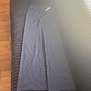 SKIMS x Nike Matte Slim Flare Leggings • NWT • Never Worn • XS • Obsidian
